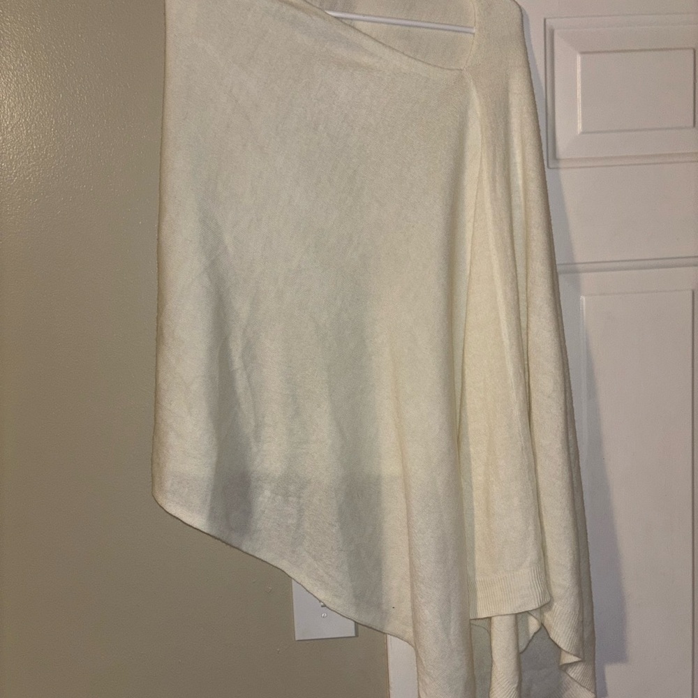 Chic Cream Women's Tunic Top